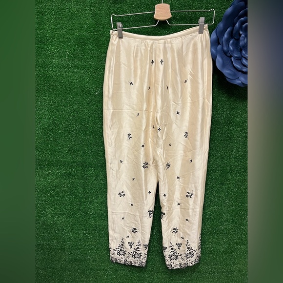 Talbots Pants - Talbots Ivory Black Floral High Waist Pants Fit Like A Small